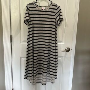 LuLaRoe size small Carly dress